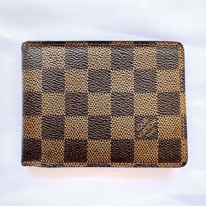 Authentic Louis Vuitton Men’s Multiple Wallet